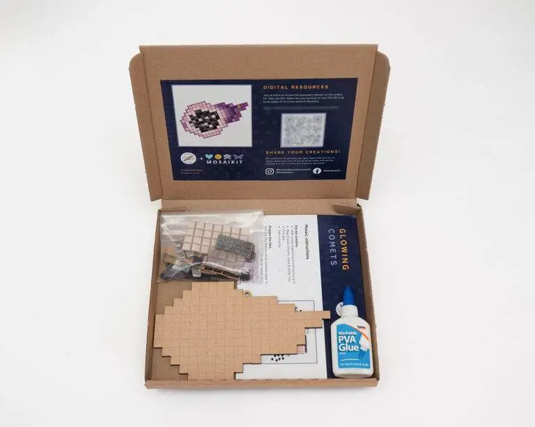 glowing comets mosaic kit product shot