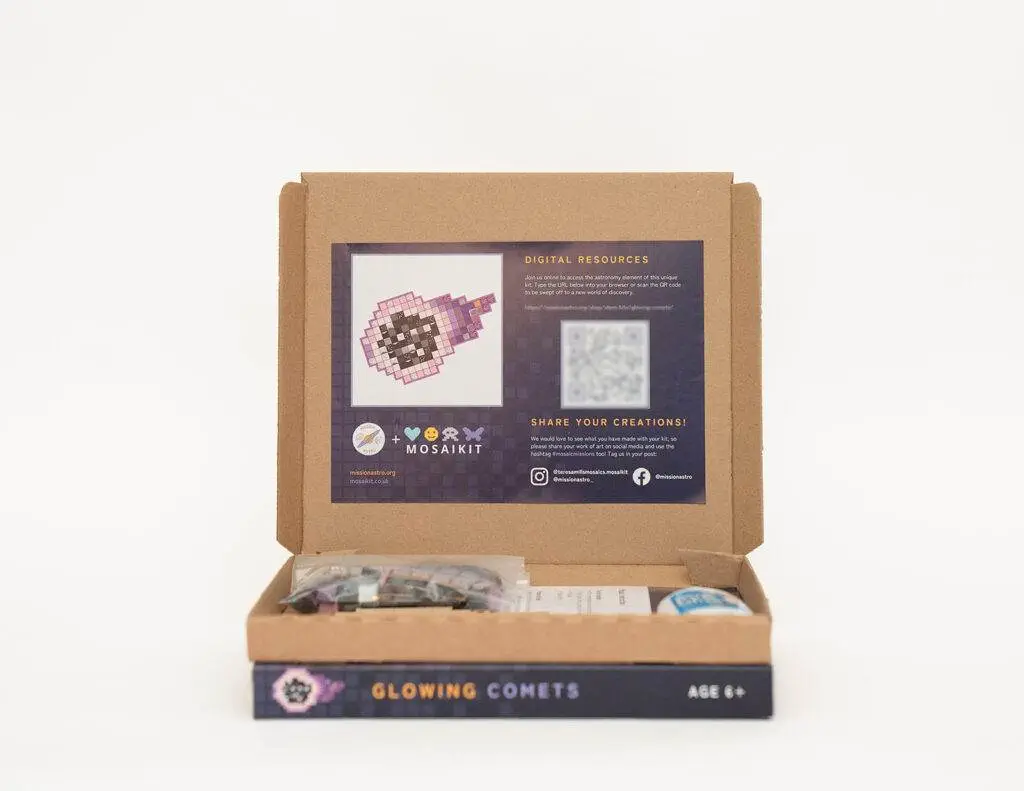 glowing comets mosaic kit product shot