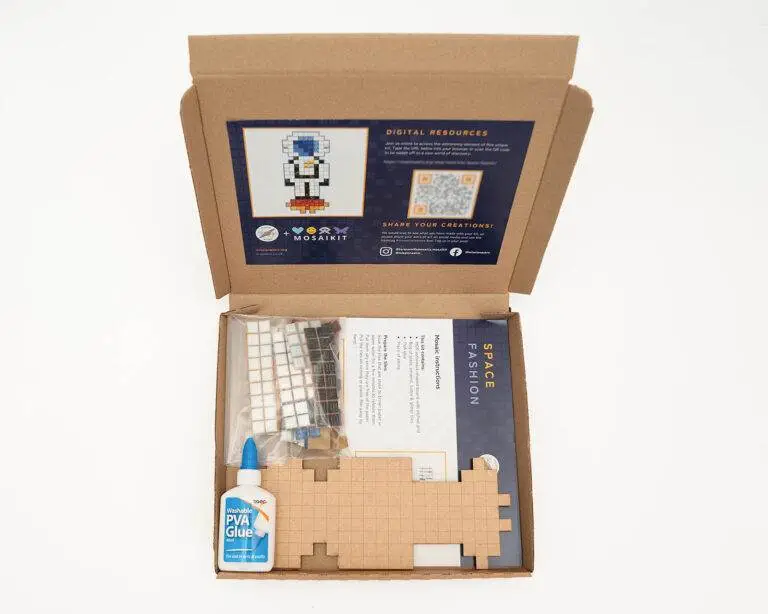 Space Fashion Mosaic Kit